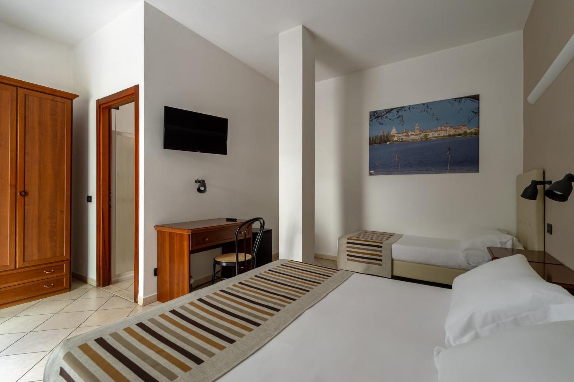 Hotel Mantegna Stazione Mantova Ngoại thất bức ảnh