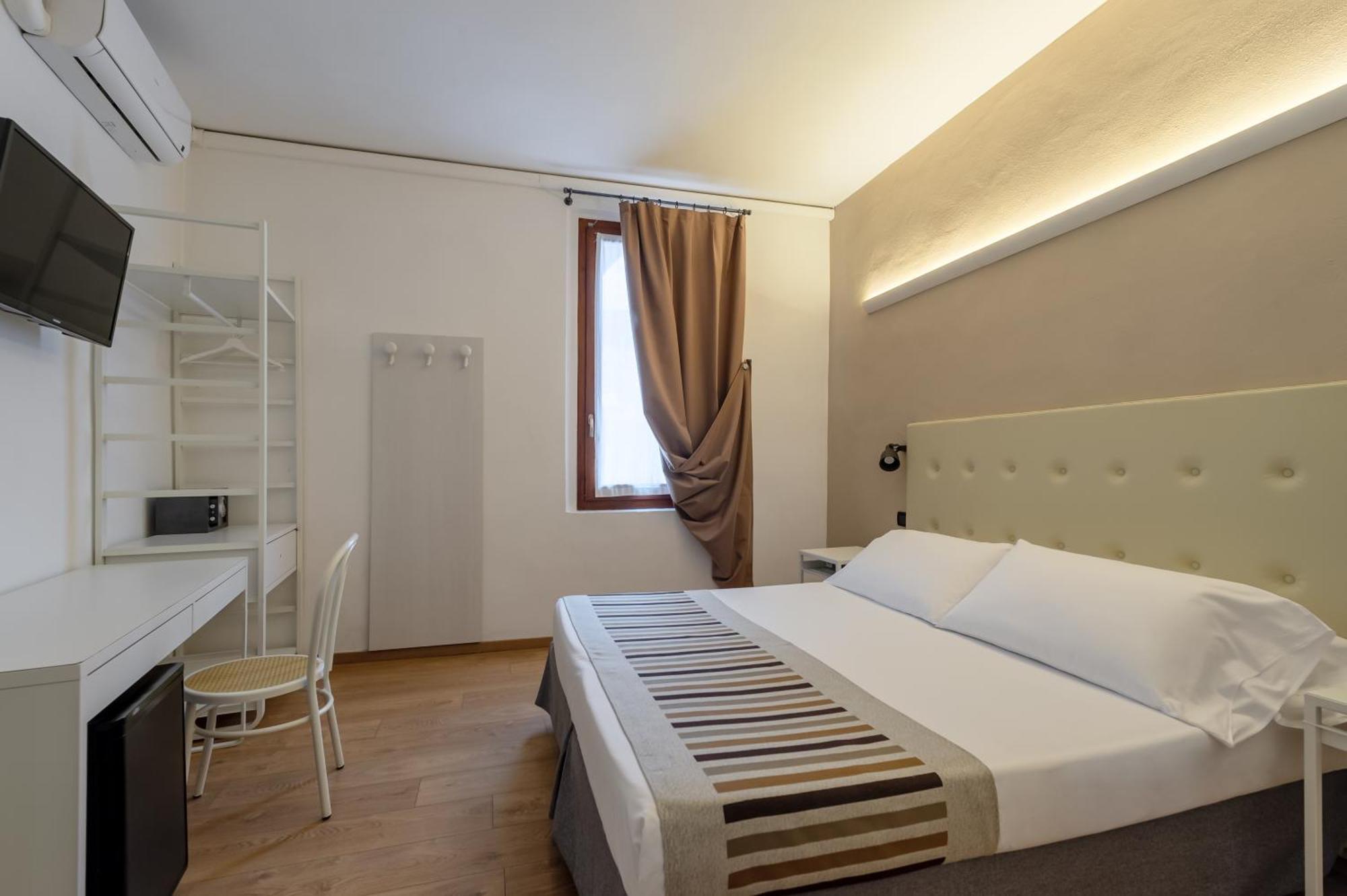 Hotel Mantegna Stazione Mantova Ngoại thất bức ảnh