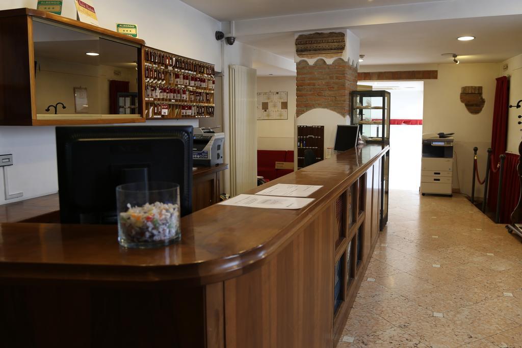 Hotel Mantegna Stazione Mantova Ngoại thất bức ảnh