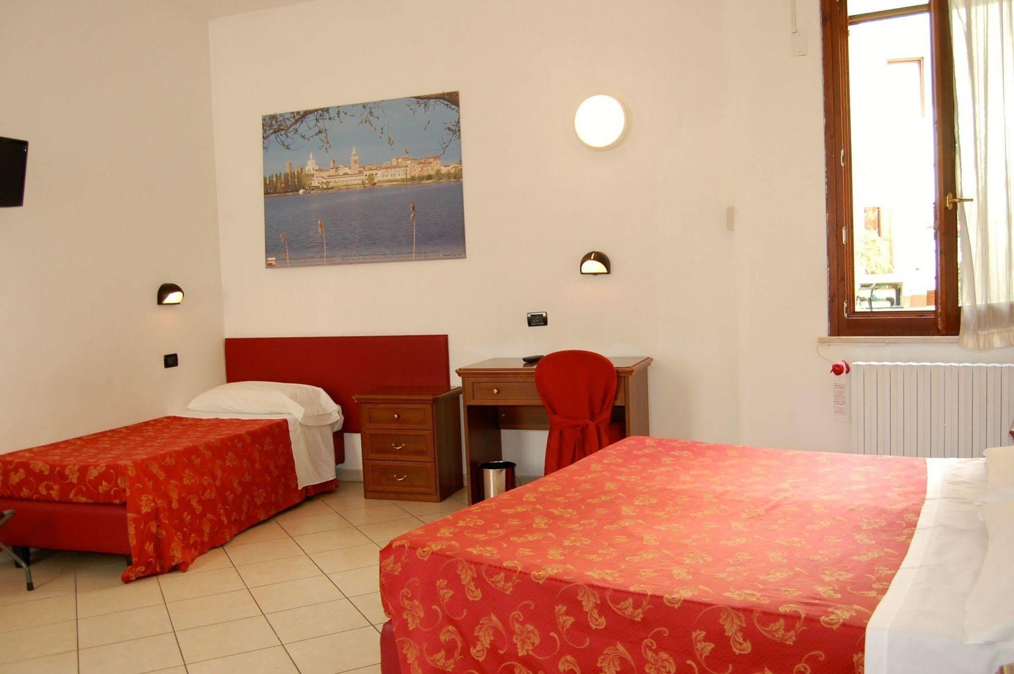 Hotel Mantegna Stazione Mantova Ngoại thất bức ảnh