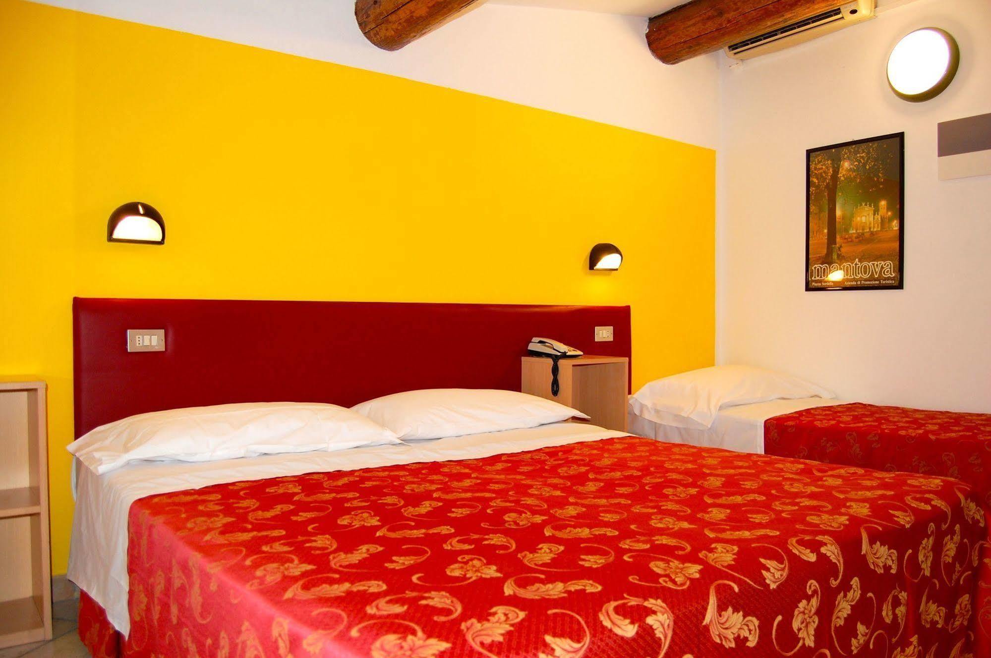 Hotel Mantegna Stazione Mantova Ngoại thất bức ảnh